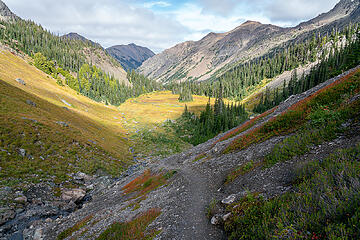 Descending to Lower Royal Basin