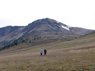 Hiking down the northeast ridge of Sheep Mtn.