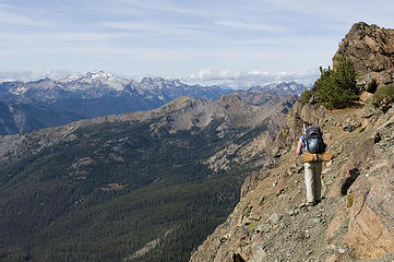 On the correct route on the west side of the ridge