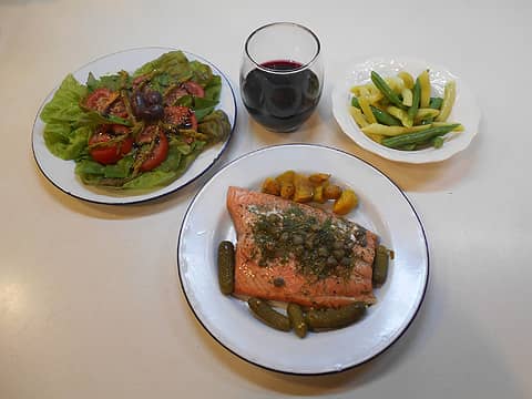 wild sockeye filet with roasted baby golden beets, yellow wax and green beans, and salad 091522