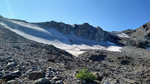 the snowfield at 7400ft
