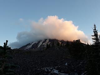 I tried going up above Foggy Flats on an old trail to a pond up high, but the old trail was no more and so I gave up on that and went to my fav spot next to the Muddy Fork. Mt Adams had a messy hairdo that evening