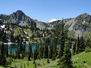 Views climbing above upper Crystal Lake.