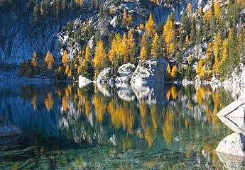 Viviane Shoreline reflection