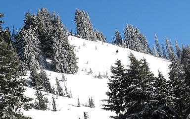 Traveling along the ridge