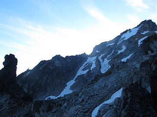 end of traverse back to the basin, note the big black pillar on the left, to the right of this pillar is the key class 3 gully