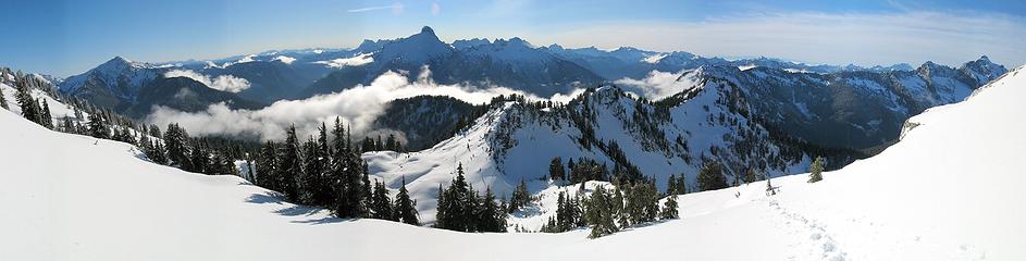 View from slopes above Sunup Lake, pan from SE through NW