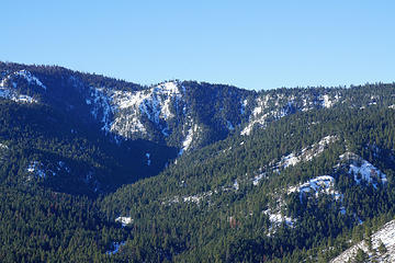 You can see the Devils Gulch Spur trail crossing along the canyon wall up valley.