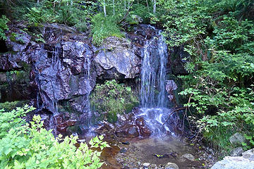 Brawling Creek crossing at 2000'