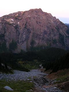 Predawn glow on Tomyhoi