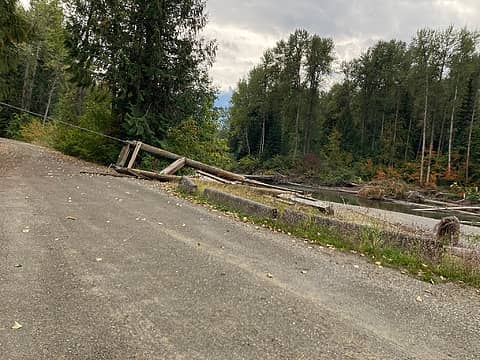 The map indicates a bridge to Chittenden Meadows, but this doesn't look like much of a bridge to me