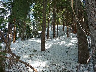 Last few feet to the top of Dirtybox. Snow along the ridge and here was consolidated and easy to walk on.