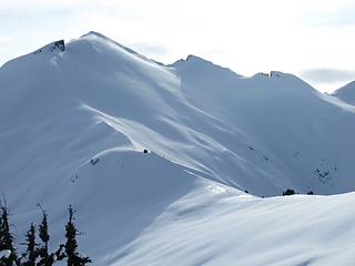 Ruth Mountain finally looks a bit closer!