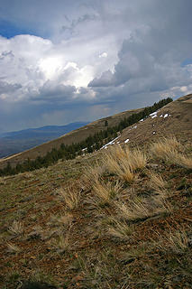 Looking east_slope, clouds