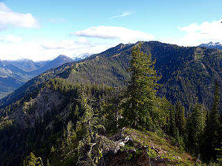 The ridge out to Estes Butte summit. The trail drops to 4840' at the low saddle.