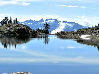 Lake Ann, between Shucksan and Mt Baker