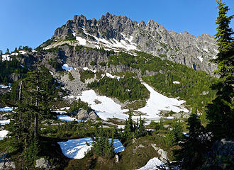 Camp between two tarns on a bench above Dutch Miller Gap