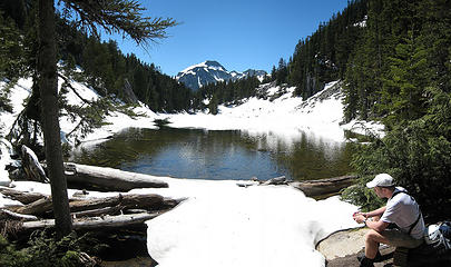 Rest stop at Jade Lake