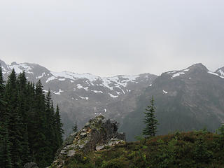 Milk Lake cirque(?) from NE on PCT above the Milk Ck switchbacks.  not sure.