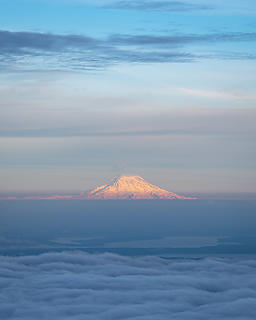 Rainier alpenglow