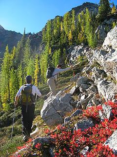 Ascending toward Hock NW col