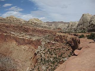 Trail follows Kayenta benches