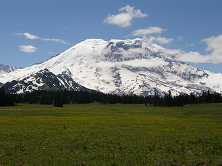 Rainier from lunch spot in Grand Park. Time lapse 5.