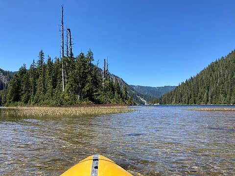 The shallows at the far south end of the lake. There was only 8inches of water here! The raft never touched the bottom.