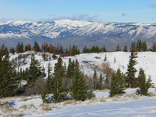 Burch Ridge,Entiat Ridge and Chumstick Peaks to the left.