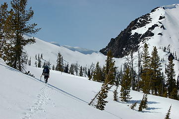 Traversine to ridge, Teanaway Peak on right.