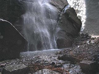 Snow cave waterfall 09-04-08