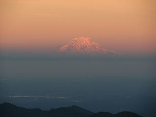 Rainier light show