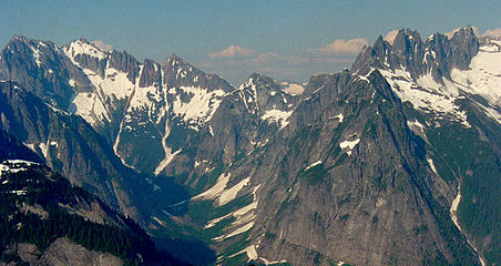 Picket Pass from Mystery Ridge (labeled)