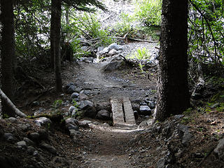 Starting up Emmons Moraine trail.