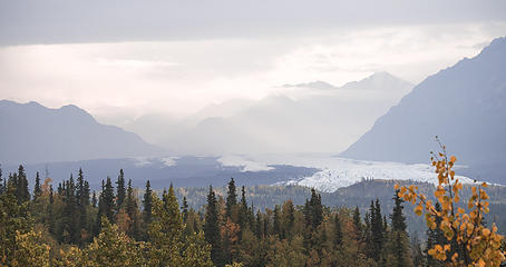 Matanuska Glacier light show