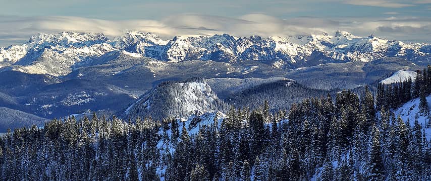 Alpine Lakes Wilderness panorama from Dalles Ridge
