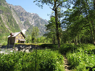 EValley chalet-before the move