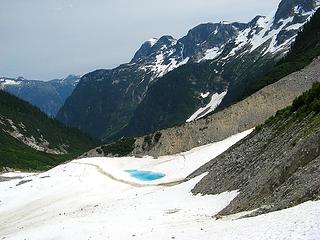 Hiking toward Degenhardt Glacier Lake