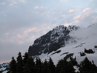 A look up at the summit block of Lincoln Peak on our first attempt.