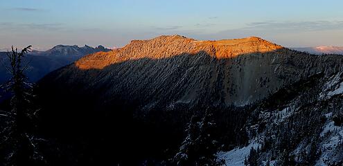 Alpenglow on Kettle Peak