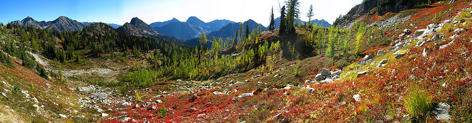 Stiletto Meadows pan looking toward Lincoln