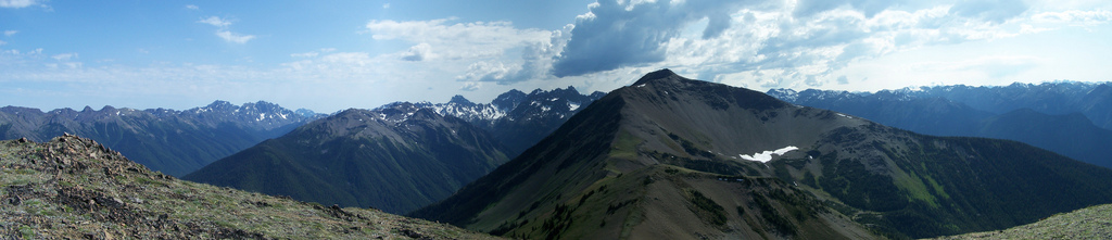 Panorama Grey Wolf Mountain