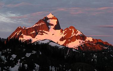 Hozomeen North summit viewed from the north at max alpenglow (7/1/07)