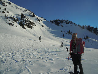 Heading toward Pyramid south ridge