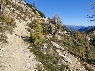 PCT traverses along cliffs and scrabbly talus fields.