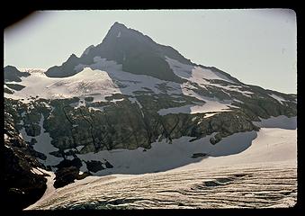 Sentinel peak over the  South Cascade Gl aug 1986-004