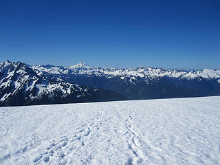 Glacier with a hint of Rainier