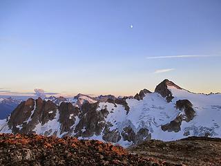 Snowfield with Buckner, Primus, Austera and the plume