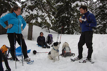 Food break at Nordic Pass