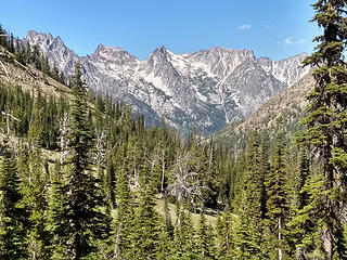 Argonaut (l) and others from the pass